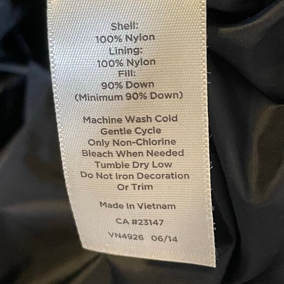 Talbots Women’s S Down Filled Puffer Quilted Vest Zio Pockets Stand Collar EUC - Picture 11 of 11